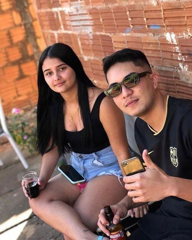 Capa do video Casal vazado puta novinha caiu na net