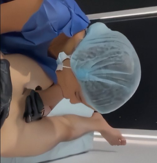 Capa do video Novinha casada chupa amante durante a consulta