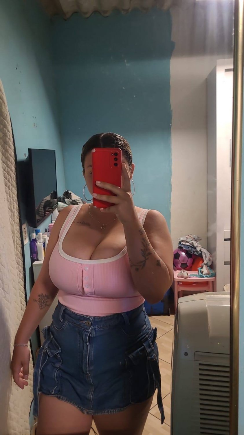 Capa do video Vazou branquinha baixa renda caiu na net videos novos videos brasil videos vazados